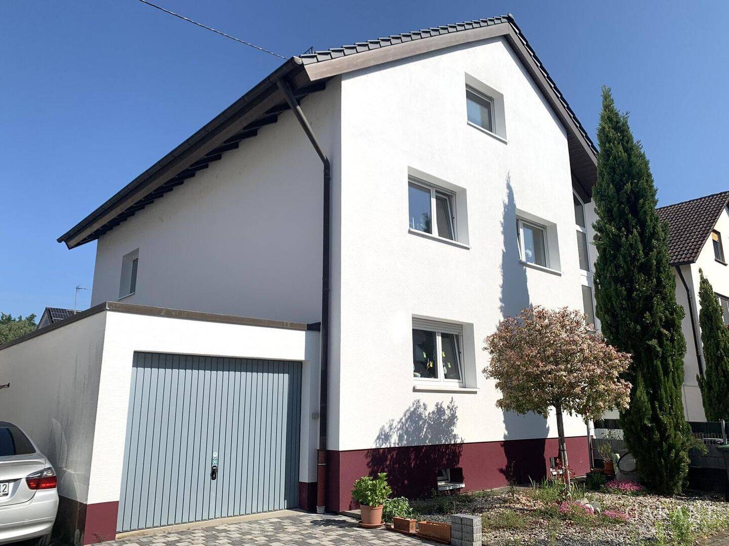 Ein schmuckes Dreifamilienhaus in guter LAGE, 76149 Karlsruhe (Neureut Nordstadt)