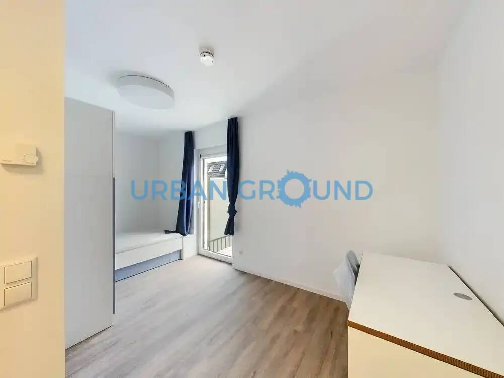 Möbliertes Privatzimmer mit Bad und Balkon in einer gemischten 6-Personen-Wohnung, 12459 Berlin (Treptow-Köpenick)