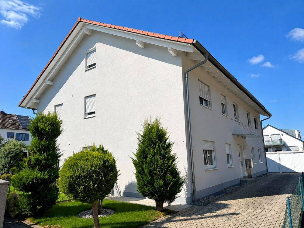 Traum Maisonette 4 Zimmer Wohnung mit Garage in kleiner Wohnanlage mit 4 Einheiten, 85055 Ingolstadt