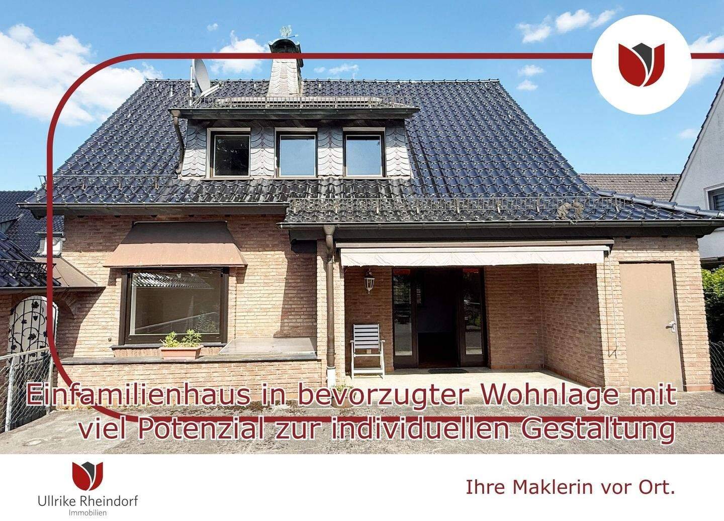 Freistehendes Einfamilienhaus mit Hallenbad in begehrter Wohnlage von Leichlingen – mit großem Potenzial, 42799 Leichlingen (Rhld.)