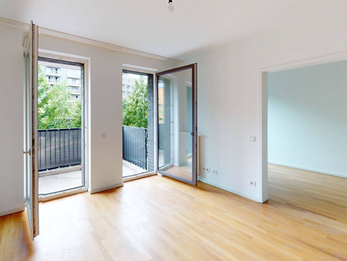 Zentrale Lage: Großzügige 3-Zimmer Wohnung mit Einbauküche, 10969 Berlin (Friedrichshain-Kreuzberg Kreuzberg Mitte)