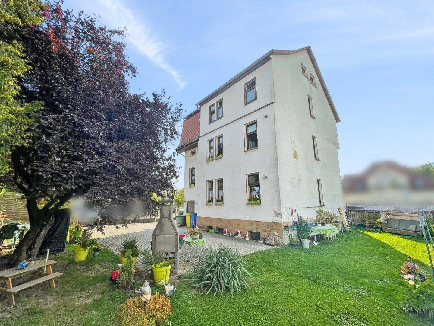 Solides Mehrfamilienhaus mit Potenzial im Jenaer Norden, 7743 Jena