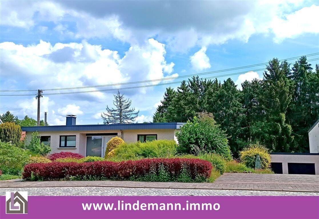Landsweiler: Hochwertiges Einfamilienhaus mit großzügigem Garten und Doppelgarage, 66822 Lebach