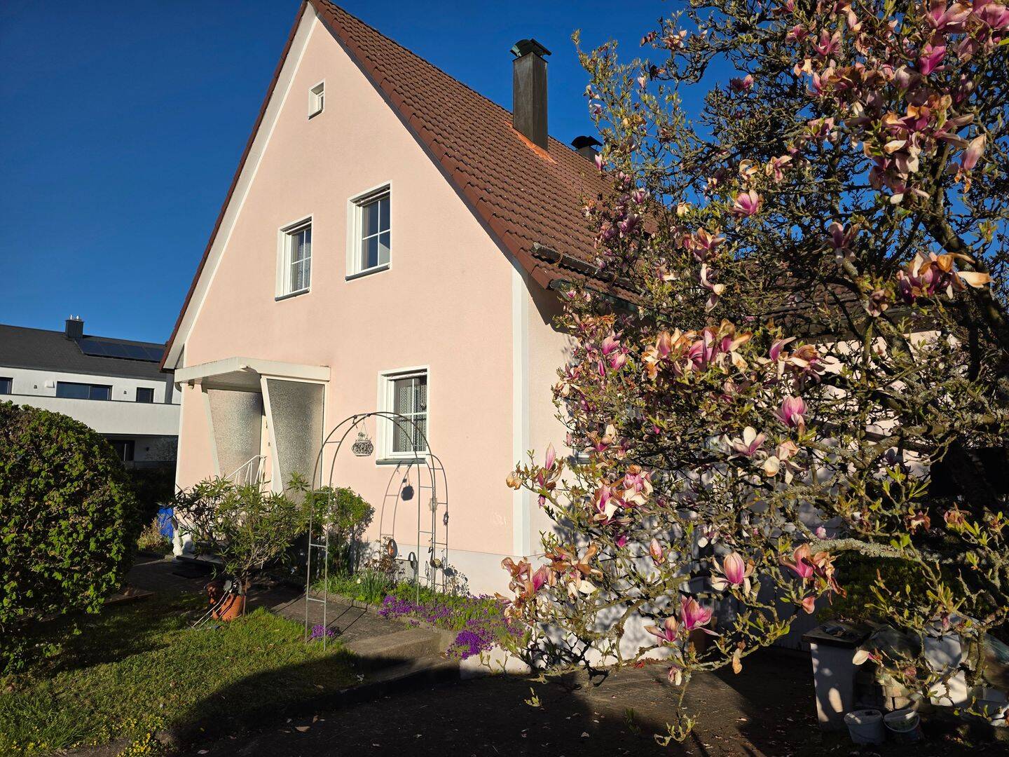 Sanierungsbedürftiges 2-Familienhaus mit viel Potential, 90584 Allersberg
