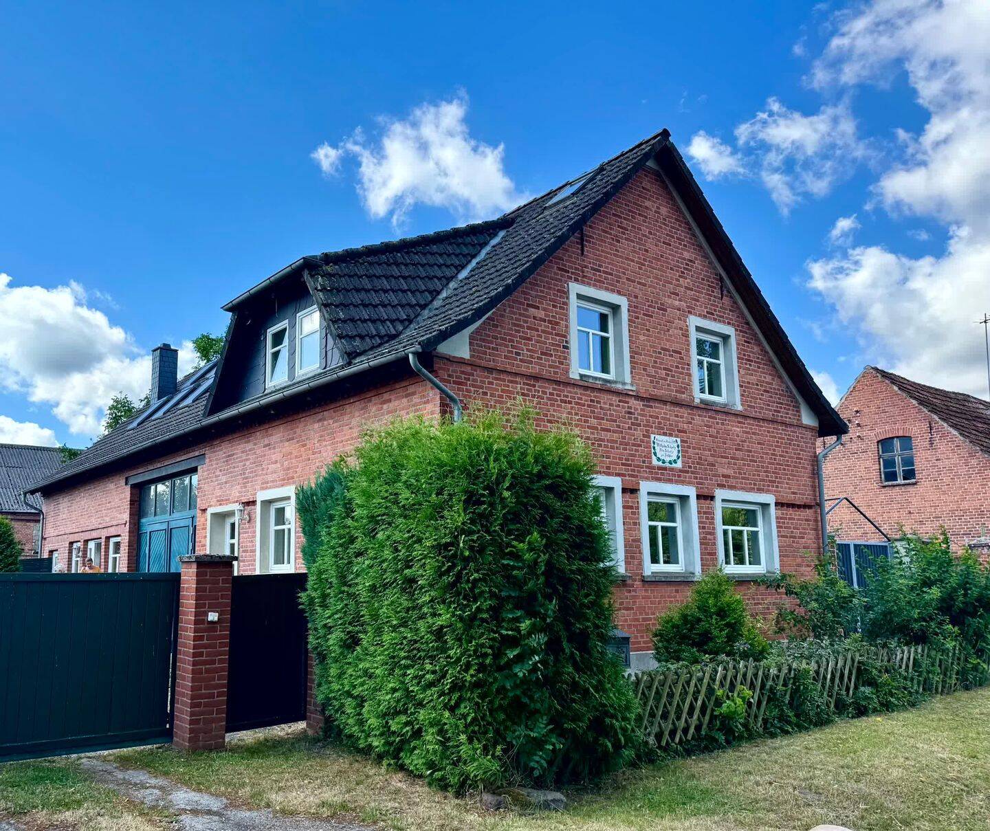 Ländlicher Charme trifft moderne Energieeffizienz – vielseitiges Wohnhaus mit Studio, Sauna & Co. in Friedrichsfleiß (Bismark), 39629 Bismark (Altmark)
