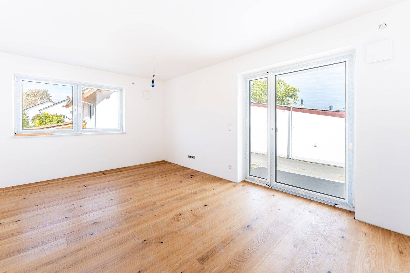 Neubau KfW 40 – Hochwertige 2-Zimmer-Wohnung mit Balkon –, 94522 Wallersdorf