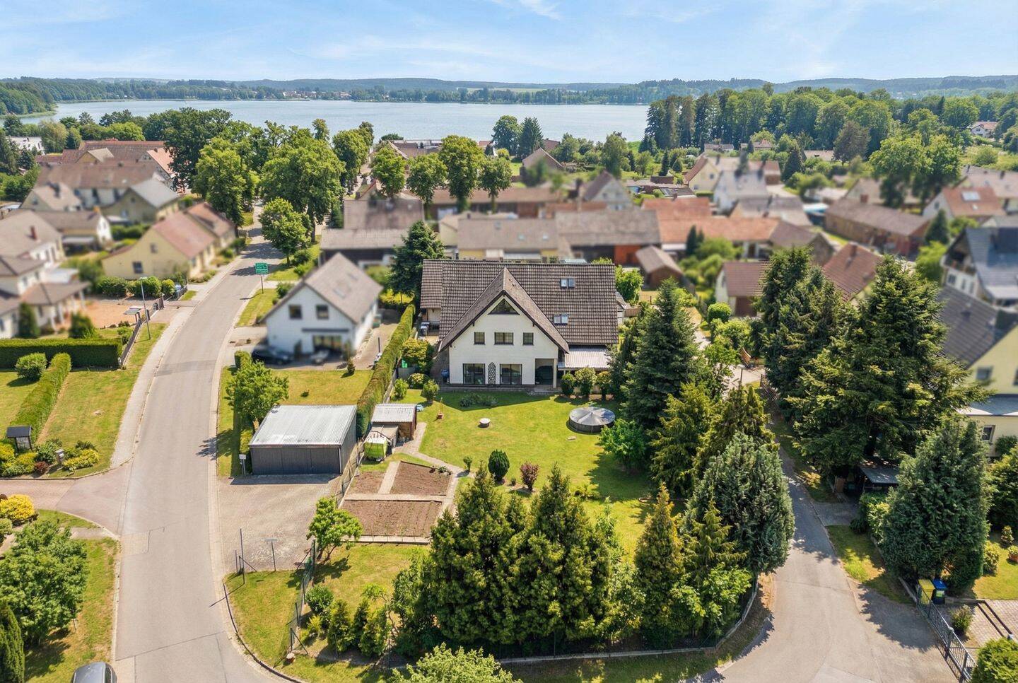 Großes, hochwertiges Einfamilienhaus mit Einliegerwohnung, Doppelgarage und Sauna in exklusiver Lage, 15913 Schwielochsee