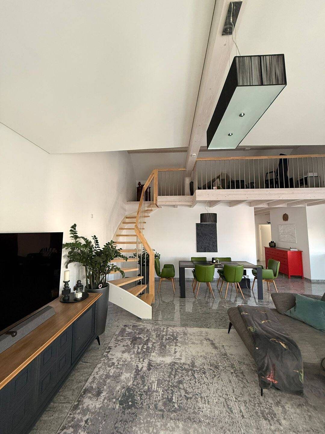 4,5-Zi-Maisonette-Wohnung 123 m² + zusätzl. 50 m² Galerieflächen + EBK u. Balkon, 78609 Tuningen