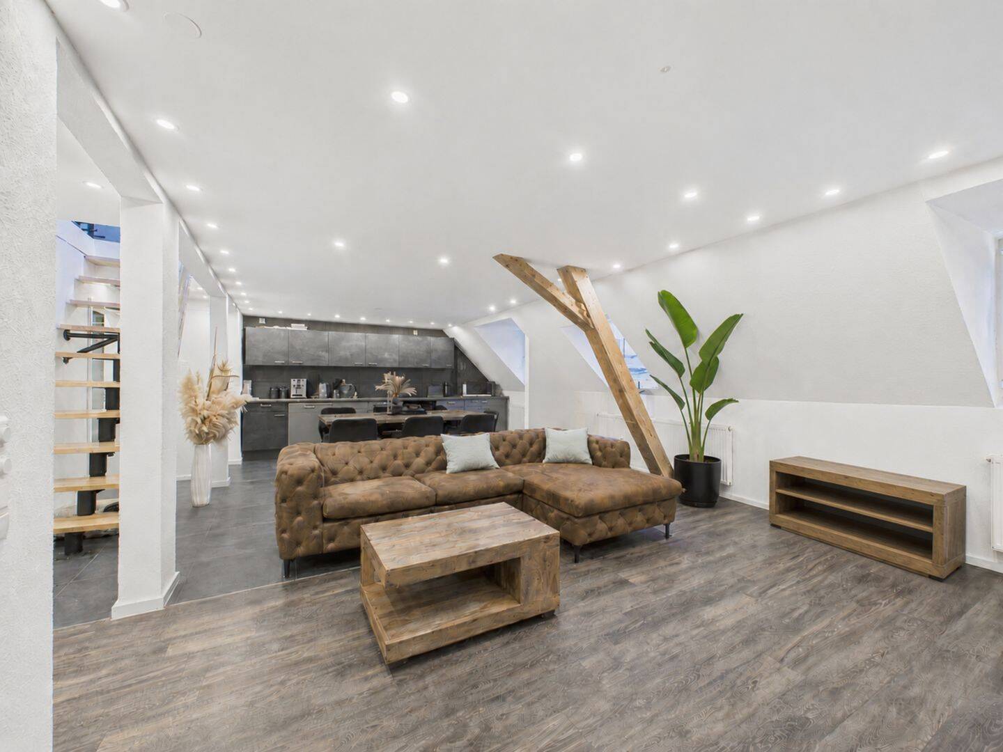 Modern sanierte Maisonette | 4,5 Zimmer, ausgebautes Dachgeschoss & Wärmepumpe, 74912 Kirchardt