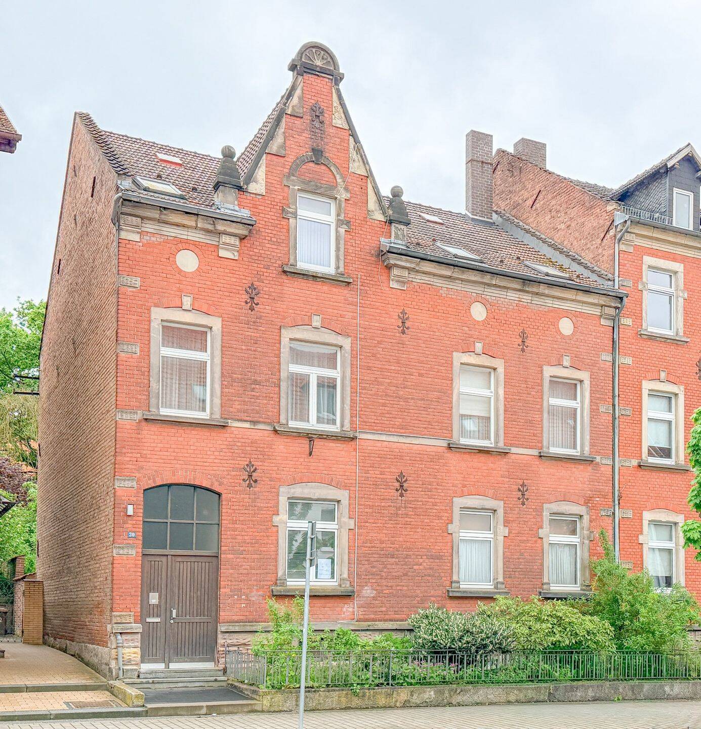 Projekt für Visionäre: Denkmalgeschütztes Mehrfamilienhaus in zentraler Stadtlage, 37269 Eschwege
