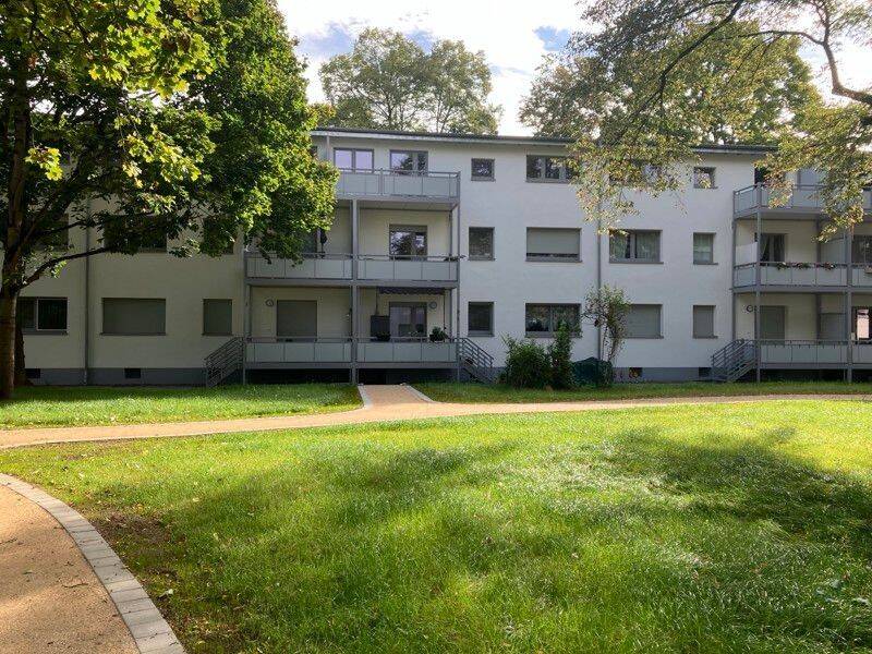 Top! Sanerte /Renovierte 3 Zimmer Wohnung in Stadtlage ab 20.11.2026 anmietbar., 60320 Frankfurt am Main