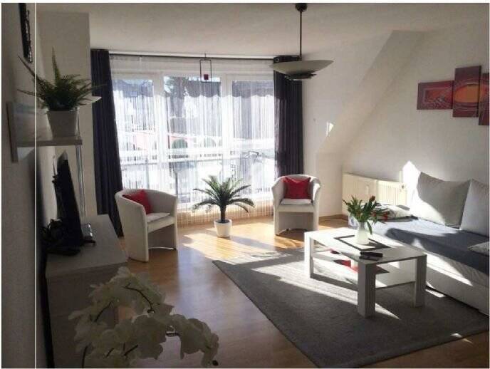 ***Tolle helle, grosse 2,5-Zimmer Wohnung mit Balkon/Dachgaube in Schieder-Schwalenberg***, 32816 Schieder-Schwalenberg
