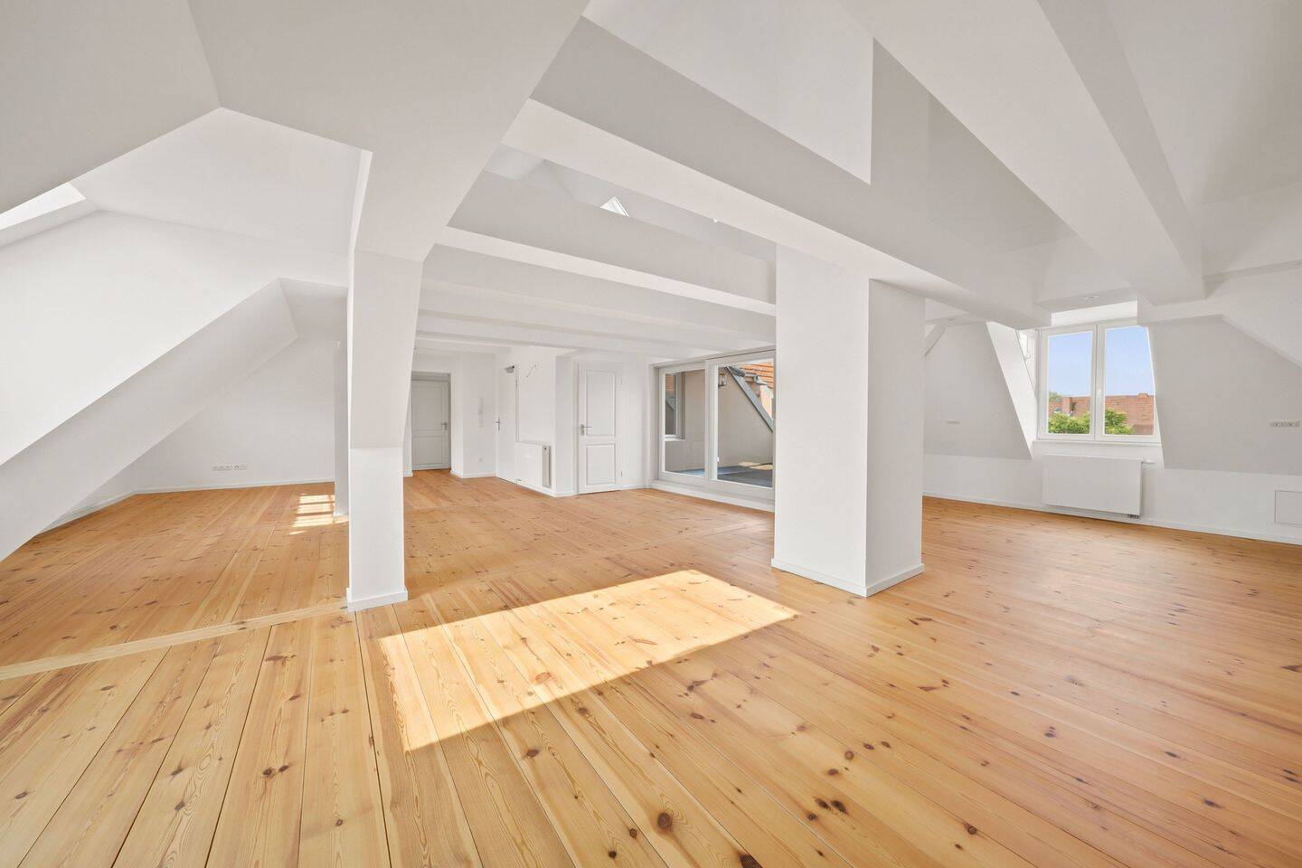 Hochwertig modernisierte Altbauwohnung mit Balkon im historischen Zentrum von Potsdam – Erstbezug, 14467 Potsdam (Berliner Vorstadt Brandenburger Vorstadt Nördliche Innenstadt)