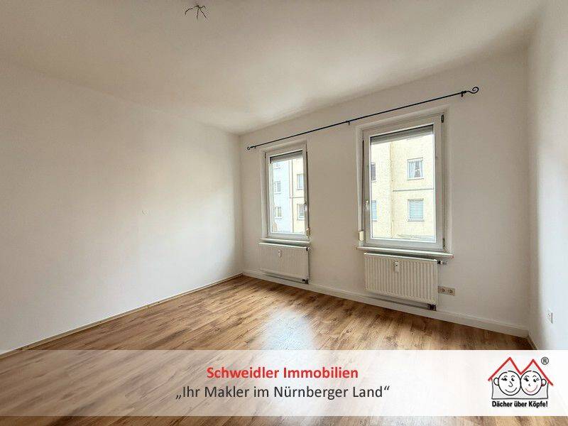 Frisch renoviertes 2-Zimmer-Altbaujuwel mit Balkon im Nürnberger Stadteil St. Peter, 90478 Nürnberg (Dutzendteich Gleißhammer Glockenhof Sankt Peter Zerzabelshof)