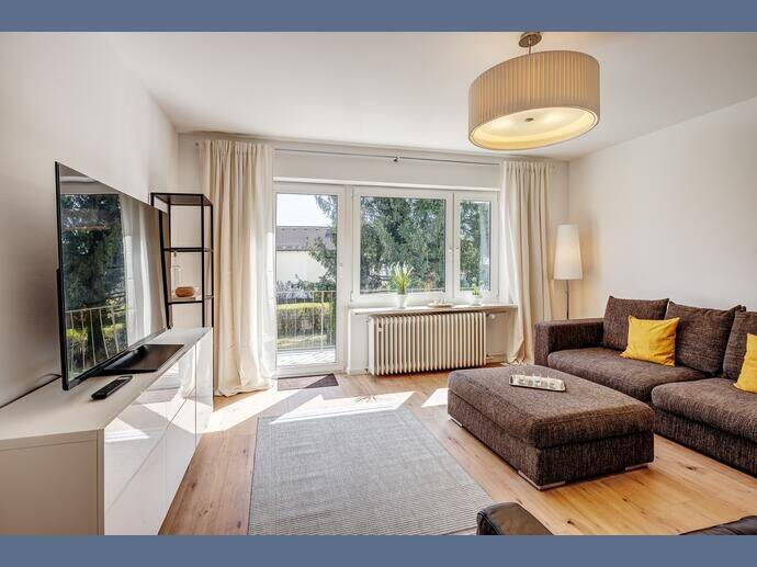 Möbliert: Schöne möblierte Wohnung in grüner Lage, 85622 Feldkirchen