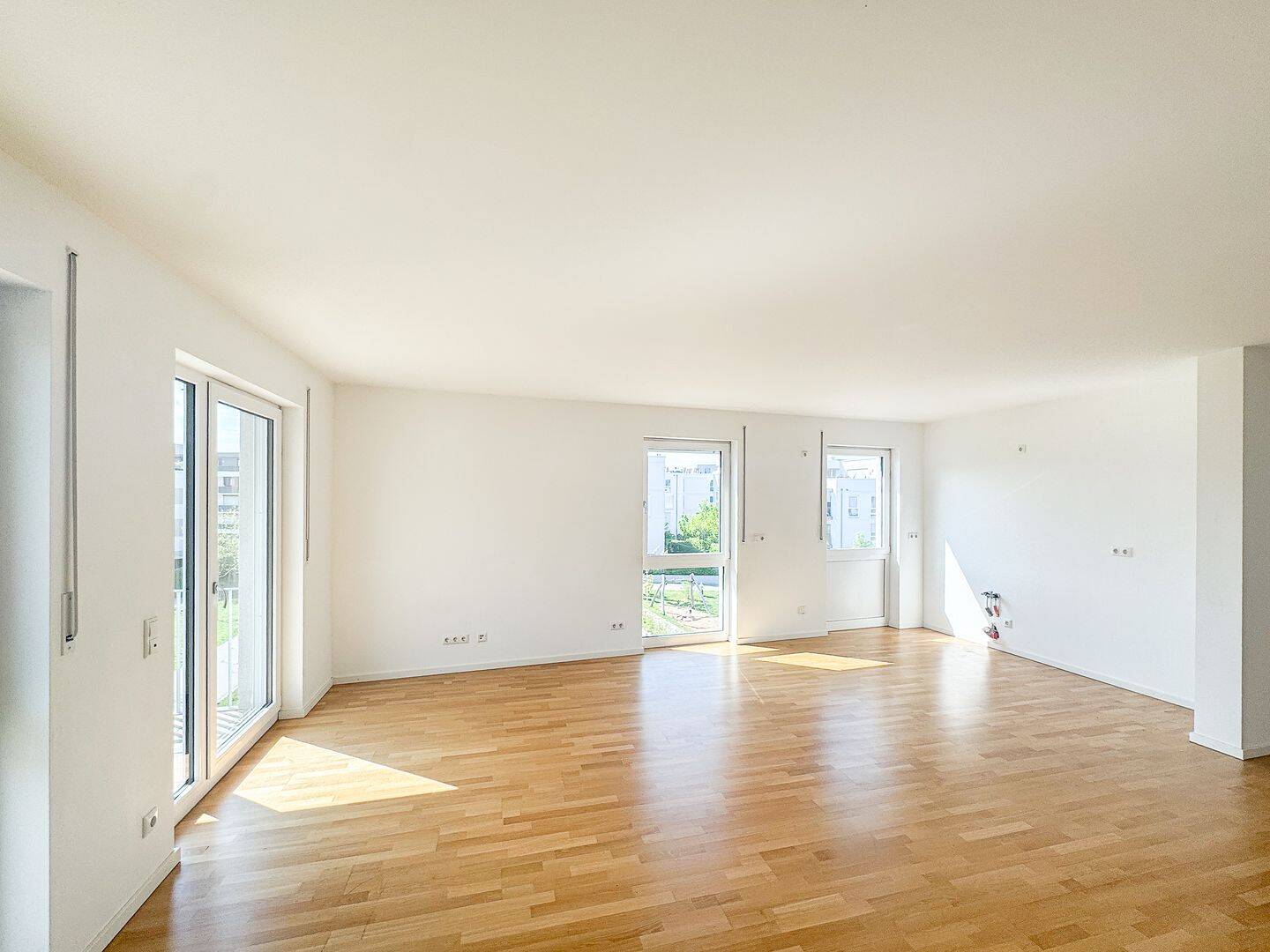 Familienfreundliche 4-Zimmer Wohnung mit zwei Balkonen, 74074 Heilbronn (Heilbronn Sontheim)