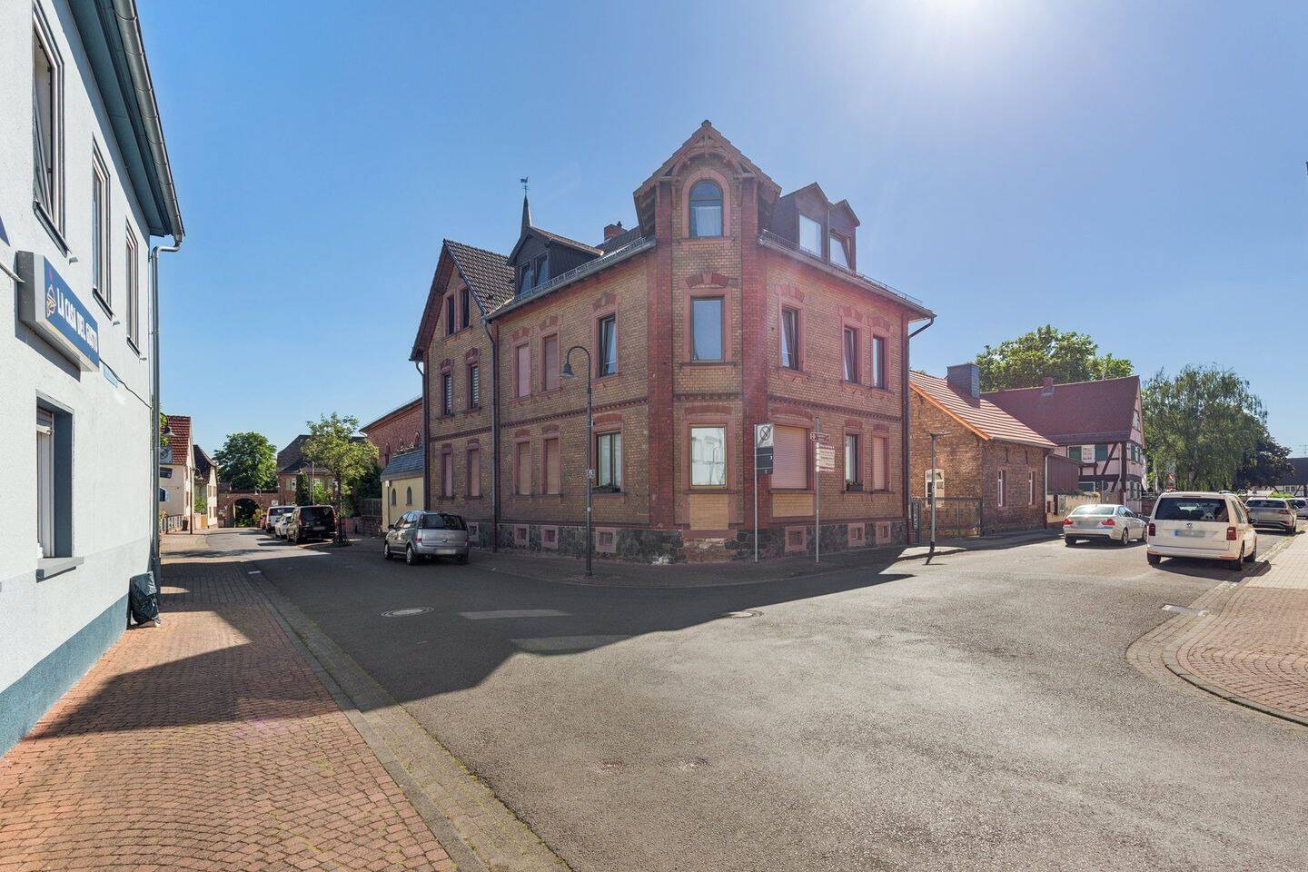 6-Familien-Haus mit attraktiven ausbaufähigem Nebengebäude, 63538 Großkrotzenburg