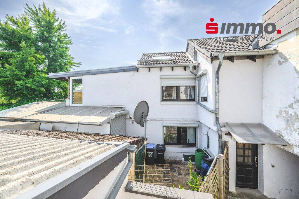 Siedlungshaus mit 2 Wohneinheiten und schönem Garten, 52146 Würselen