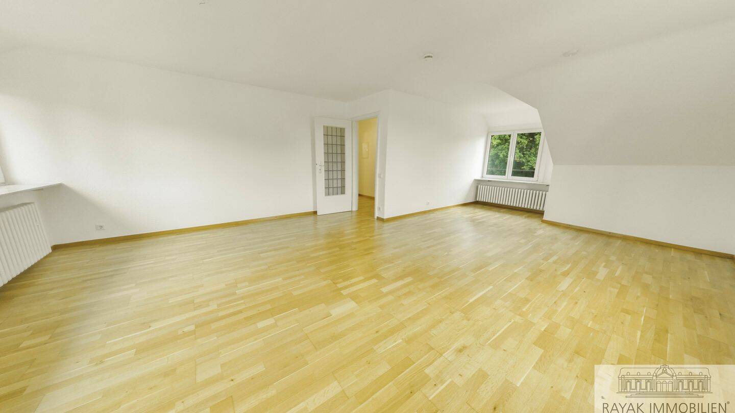 Charmante 2-Zimmer-Dachgeschosswohnung mit Altbauflair zur Miete/Rayak Immobilien/Ihr Makler für Düsseldorf, 40593 Düsseldorf (Benrath Garath Urdenbach)