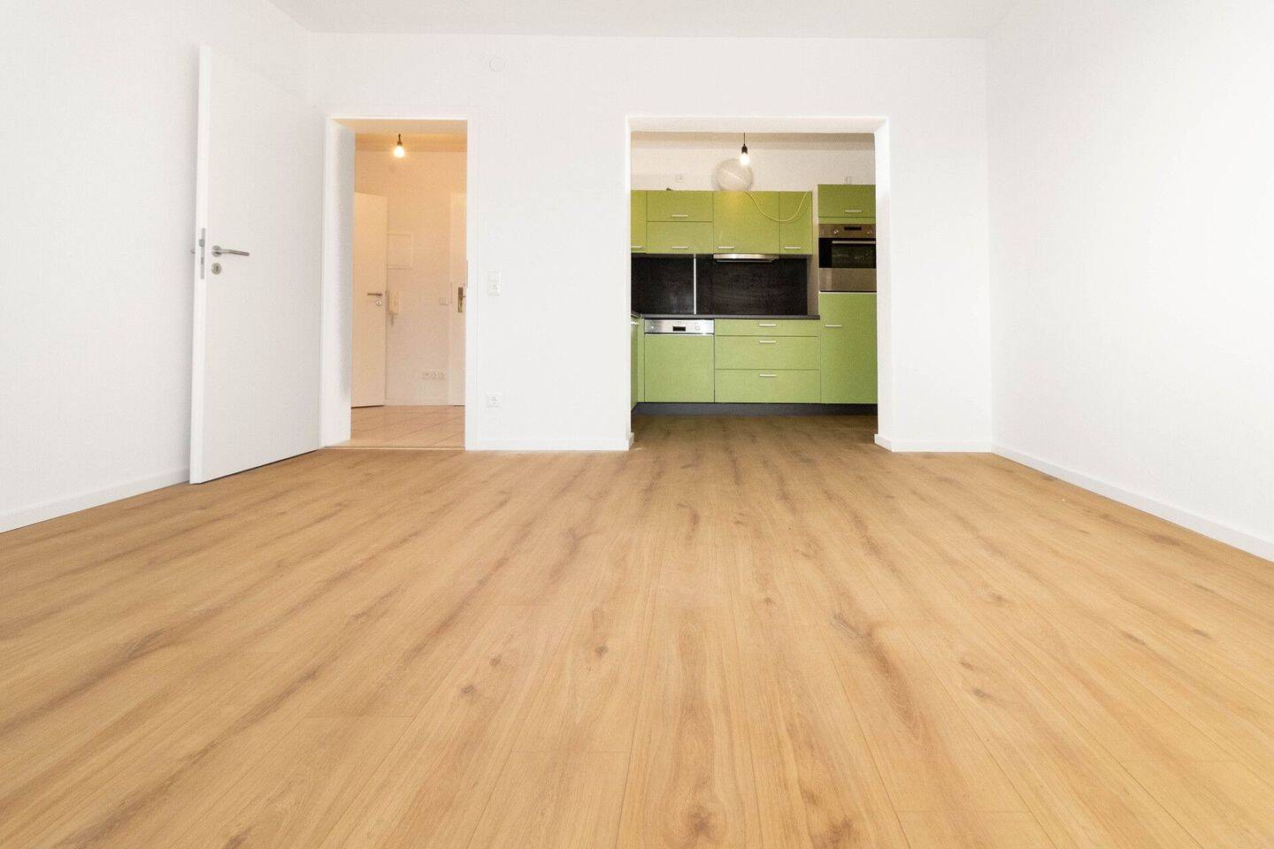Moderne 2-Zimmer-Wohnung mit Einbauküche – frisch saniert & solide vermietet, 86154 Augsburg (Oberhausen)