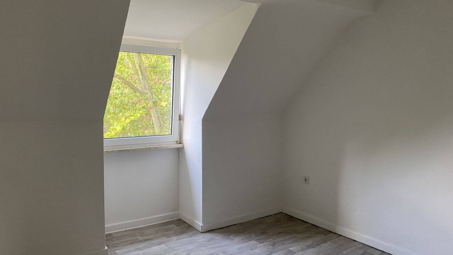 Dachgeschosswohnung 42m² Klettenberg/Sülz, 50939 Köln (Lindenthal Klettenberg Sülz)