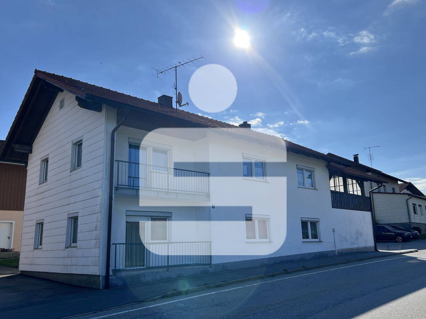 Sanierungsbedürftiges Wohnhaus mit zwei Einheiten in Holzfreyung sucht engagierten Handwerker!, 94065 Waldkirchen