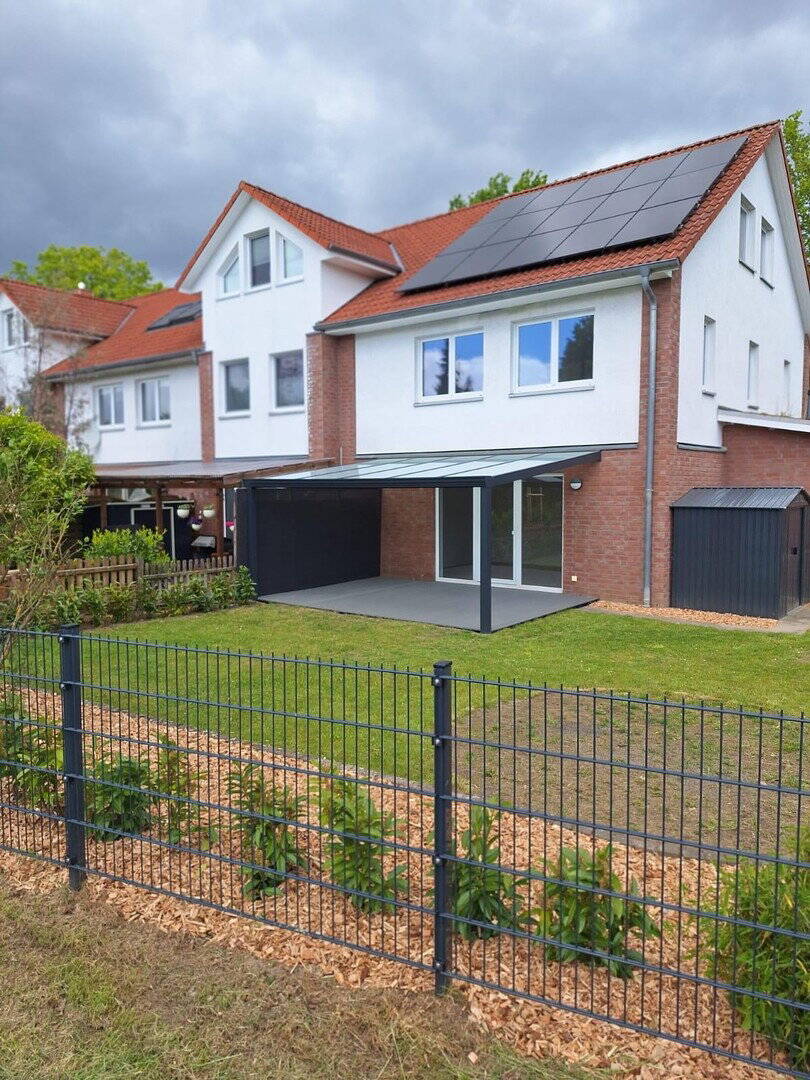 Exklusives Reihenendhaus – Erstbezug nach aufwendiger Sanierung mit PV-Anlage & sonnigem Garten, 29683 Bad Fallingbostel