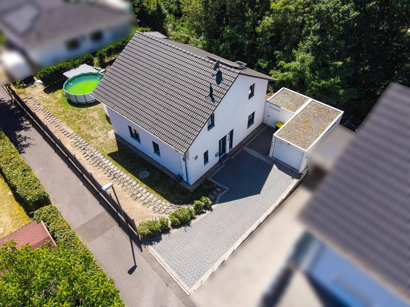 Dillingen, ruhige Lage: Nahezu neuwertig wirkendes Familienheim, ca. 146 m² Wfl., 727 m² Grundstück, 66763 Dillingen/Saar
