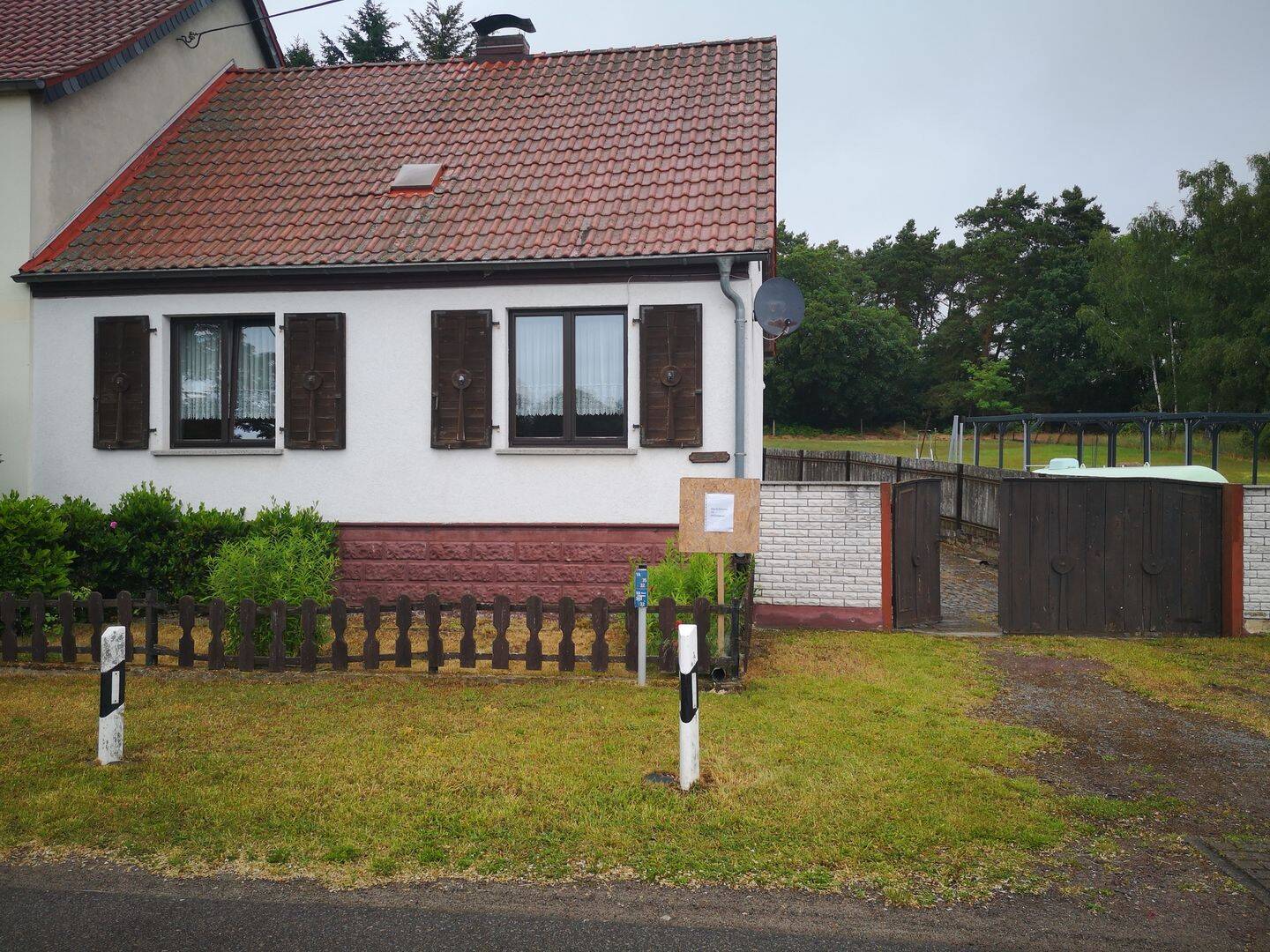 Charmante Doppelhaushälfte mit großem Garten in Burg-Gütter, 39288 Burg