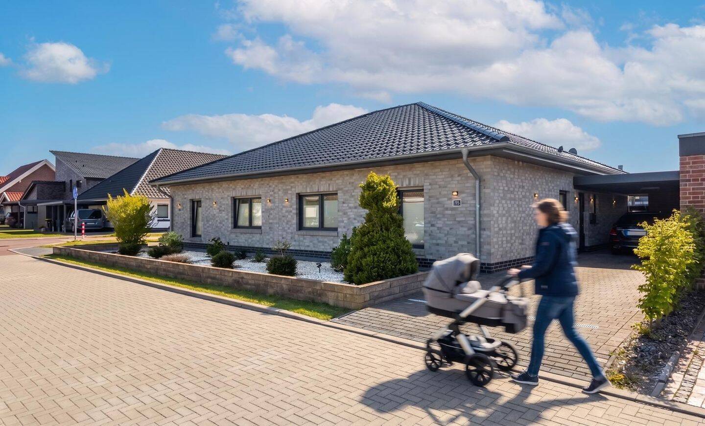 Zwei vollvermietete Bungalow-Haushälften in Harkebrügge, 26676 Barßel