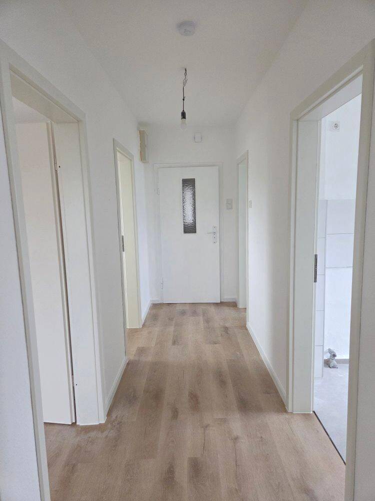 *** Erstbezug nach Modernisierung ! *** Helle 3-Zi-Dachgeschoss-Wohnung, 58511 Lüdenscheid
