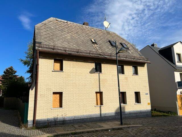 Sanierungsbedürftiges Objekt in zentrumsnaher Lage, 9212 Limbach-Oberfrohna