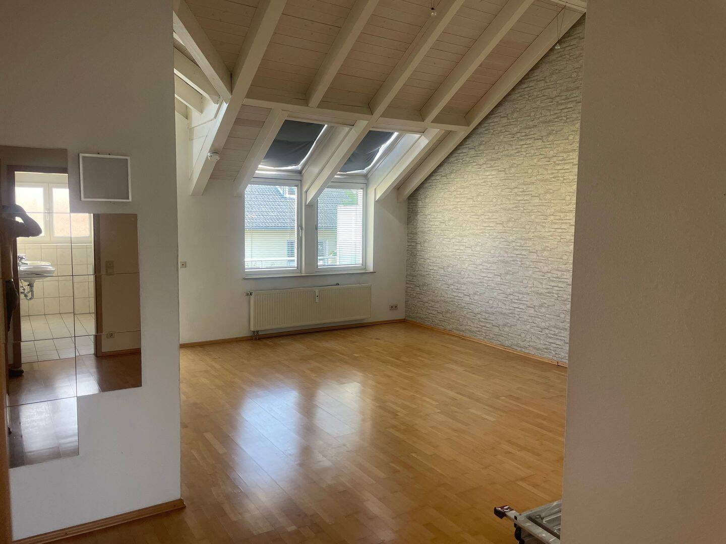 Offene Dachgeschosswohnung 3 Zimmer, 78532 Tuttlingen