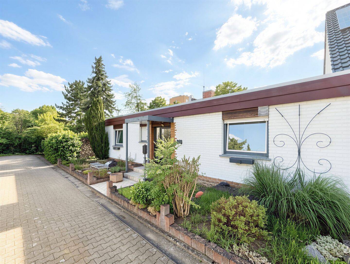 Bungalow mit Potenzial – ca. 122 m² Wohnfläche auf einer Ebene, voll unterkellert & sofort verfügbar, 68809 Neulußheim