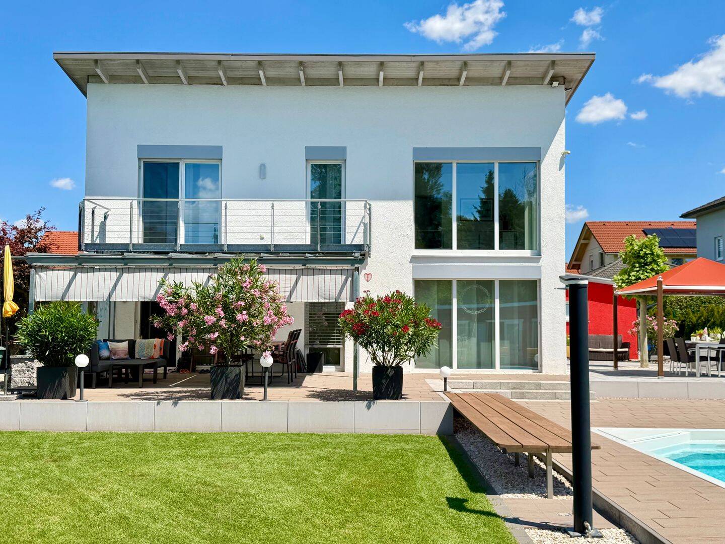 ÖSTERREICH !!! – ARCHITEKTENHAUS MIT PARKÄHNLICHEM GARTEN, POOL UND EXKLUSIVER AUSSTATTUNG, 84489 Burghausen