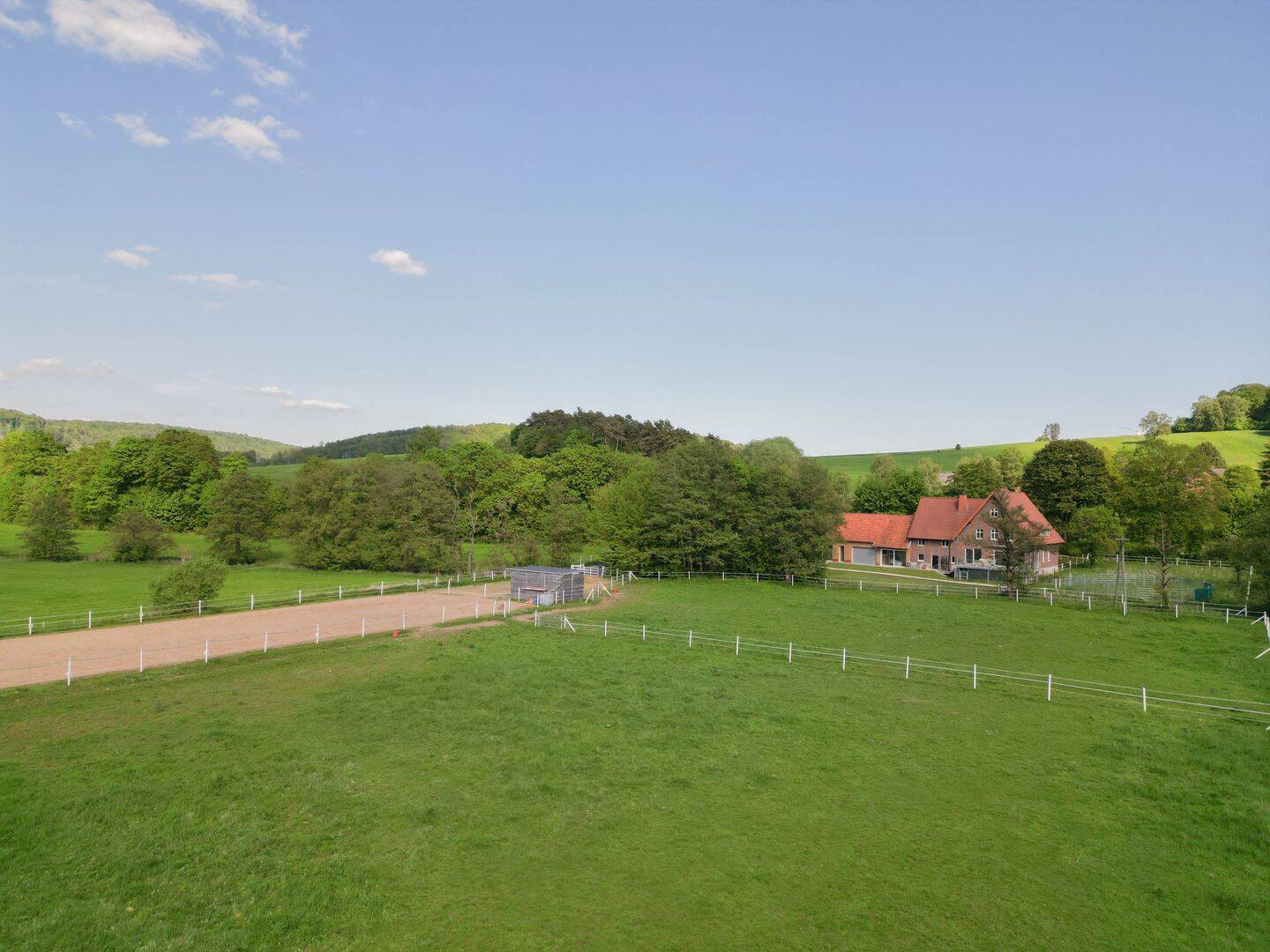Natur, Ruhe und Pferdeglück – Exklusiver Pferdehof mit 2,1 ha in Brilon-Alme, 59929 Brilon