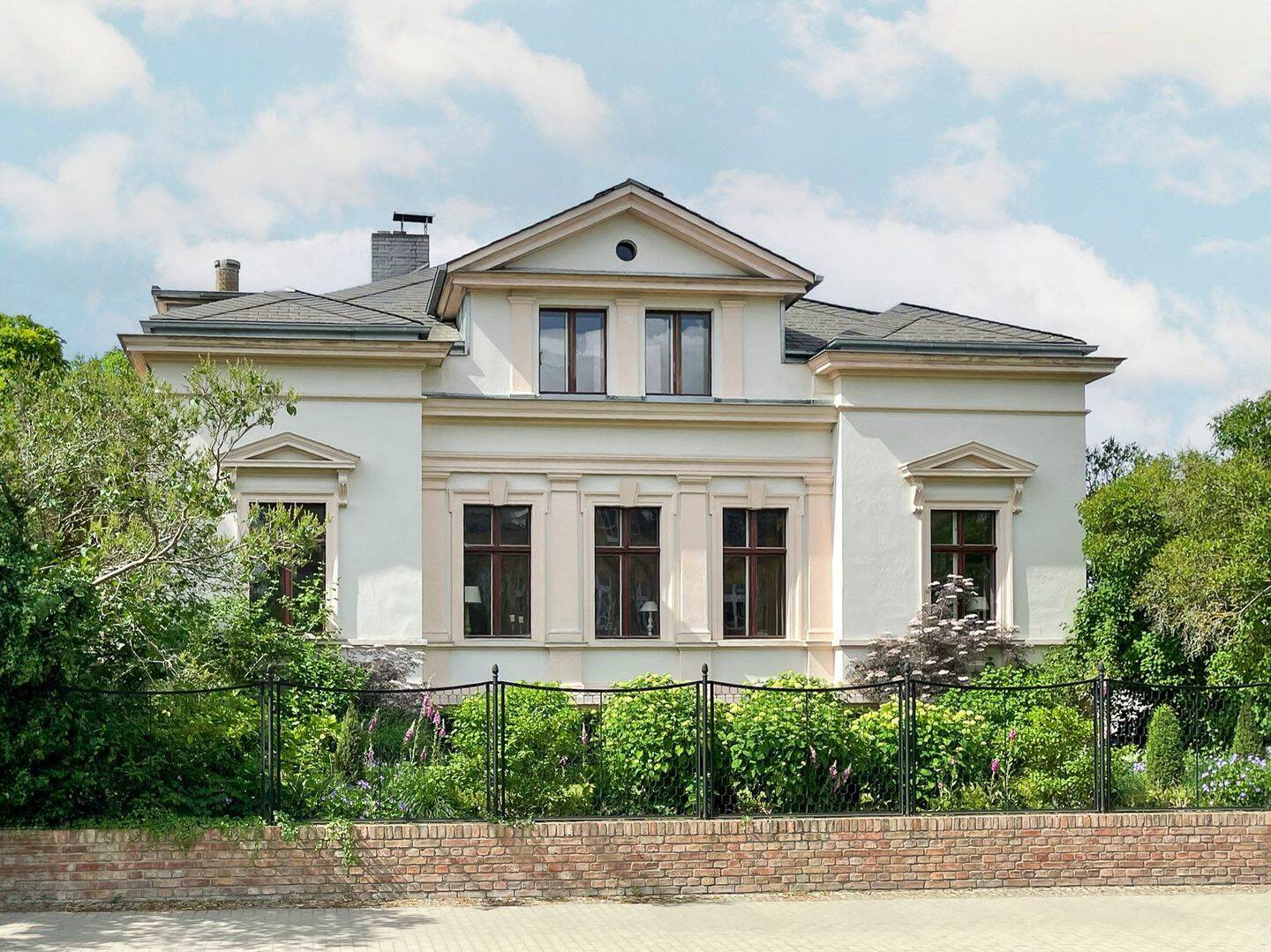 Villa Sacharowitz – Ein architektonisches Juwel, 14806 Bad Belzig