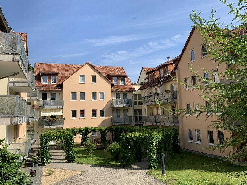 Kleine Wohnung über den Dächern – Gemütliche 2-Zimmer-DG-Wohnung mit EBK, 99867 Gotha