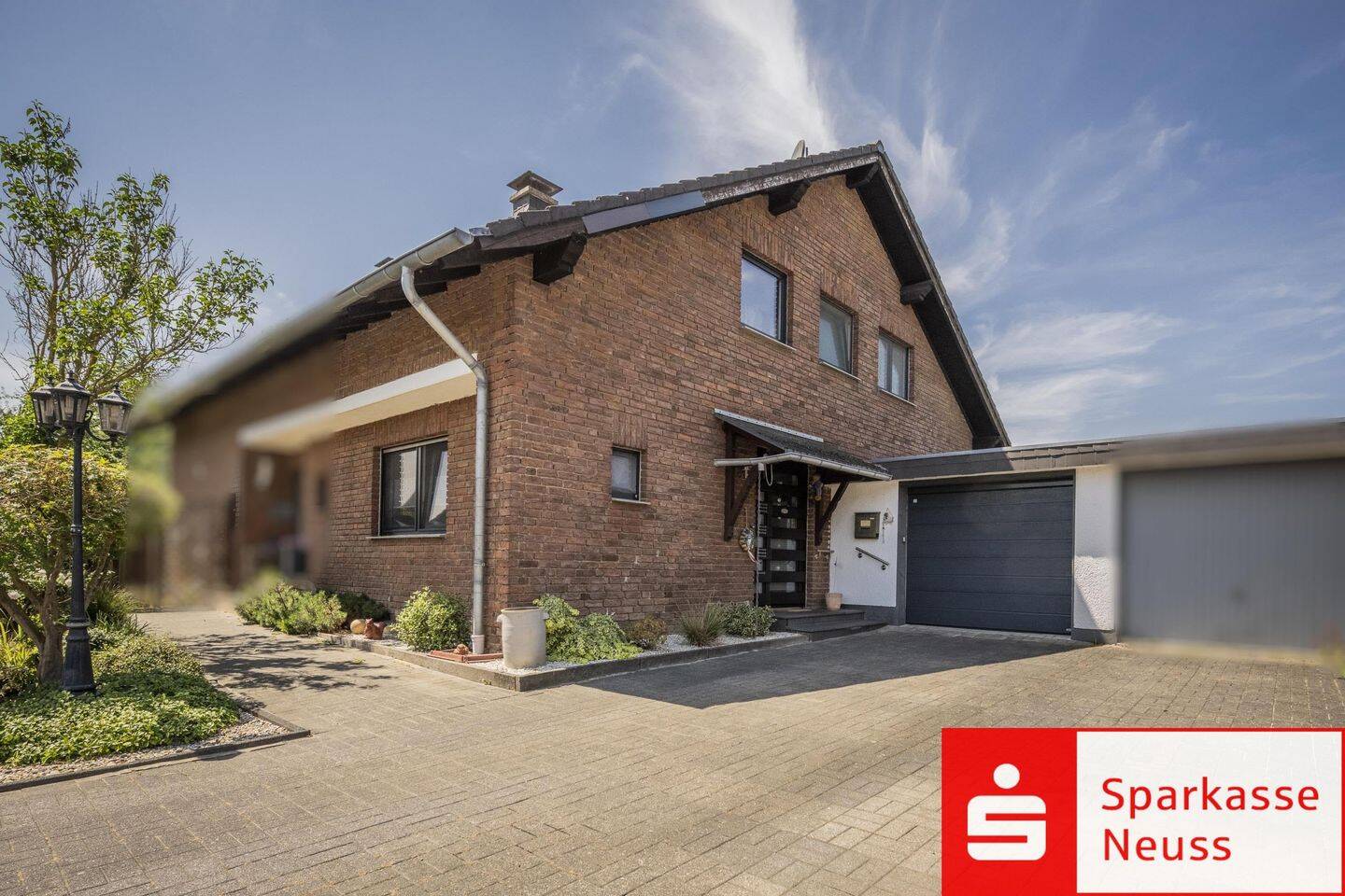 Einfamilienhaus mit Loggia und unverbautem Blick ins Grüne, 41363 Jüchen