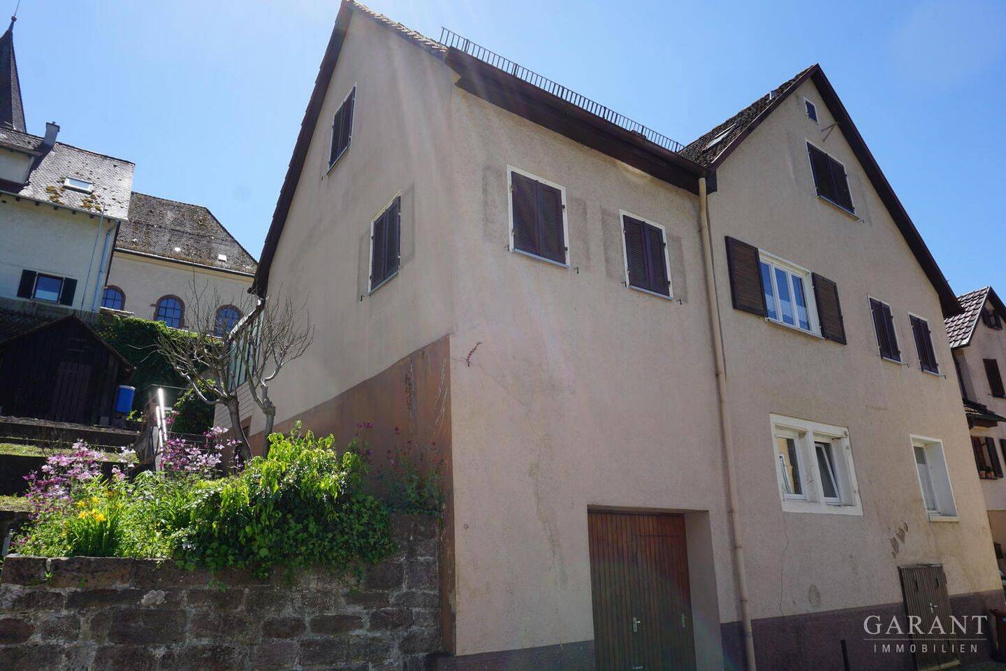Teilrenoviertes Zweifamilienhaus mit Garten in Wildberg !, 72218 Wildberg