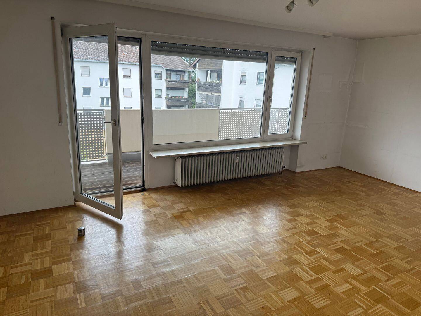 I. I. TEAM: Helle, geräumige 2-Zimmer-Wohnung in ruhiger Lage!, 83026 Rosenheim (Aising Happing Pang Süd)