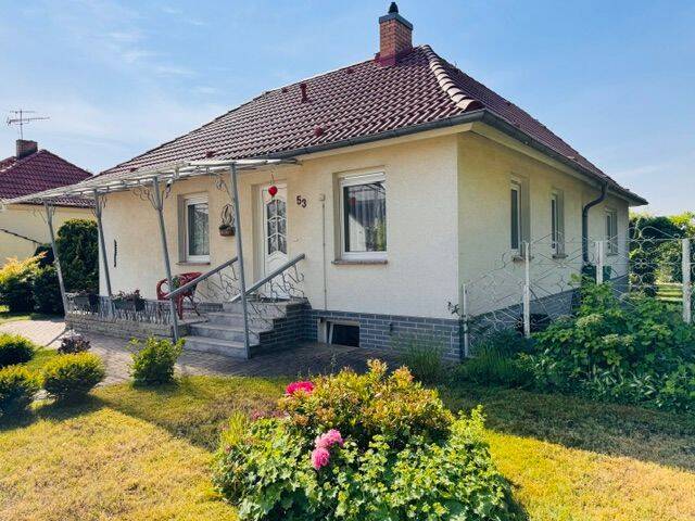 Kleines Einfamilienhaus im Bungalowstil in ruhiger Lage!, 15344 Strausberg