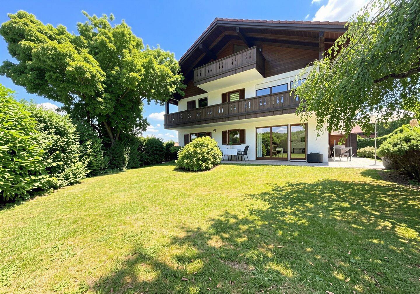 Ankommen und wohlfühlen – Stilvolle Erdgeschosswohnung in Chiemsee-Nähe, 83257 Gstadt a. Chiemsee (Gstadt)