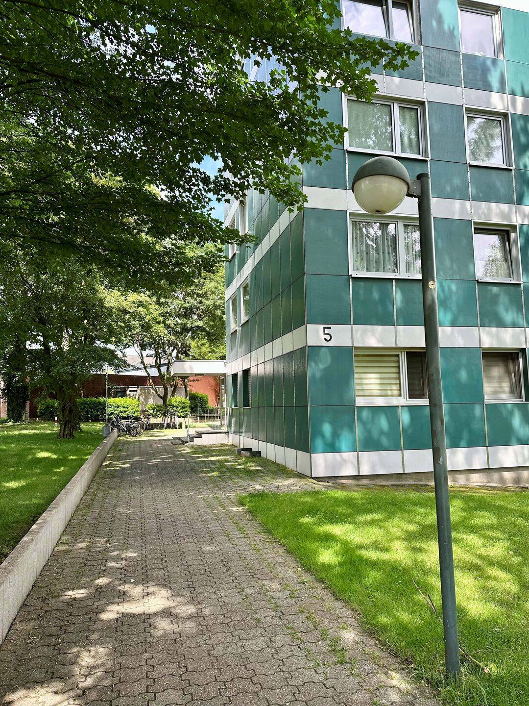 Wohnen mit kurzen Wegen und viel Grün – 3-Zimmer-Eigentumswohnung in Frechen, 50226 Frechen