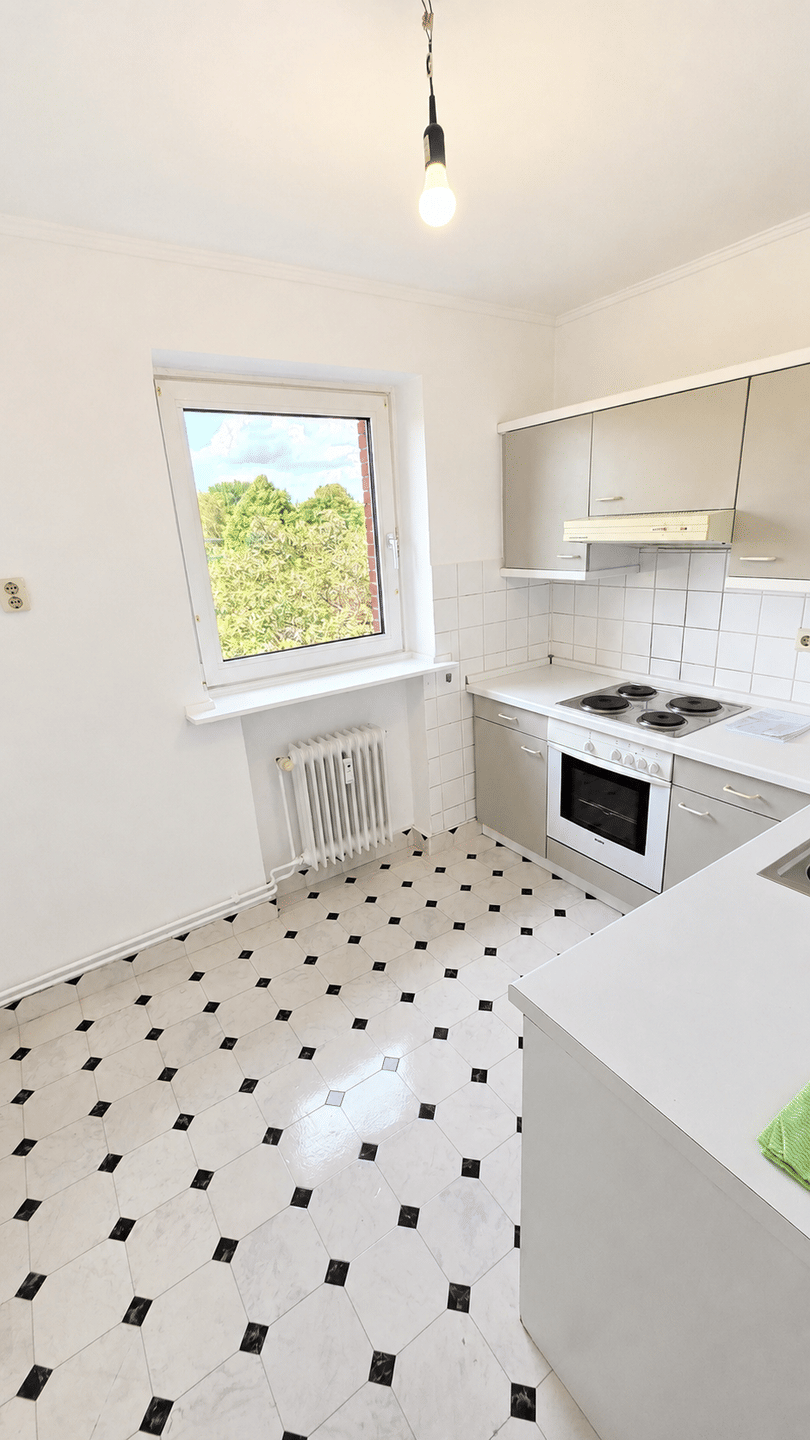 Ruhig gelegene 2,5-Zimmer-Eigentumswohnung in Hamburg-Jenfeld, 22043 Hamburg (Wandsbek Jenfeld Marienthal Tonndorf)