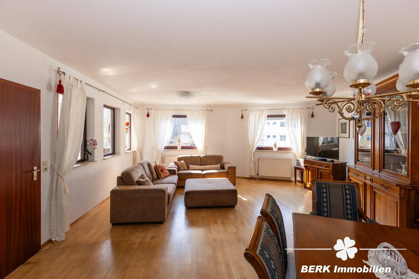 BERK Immobilien – Vier Etagen voller Möglichkeiten – Großzügig Leben in ruhiger Waldrandlage, 63811 Stockstadt a. Main