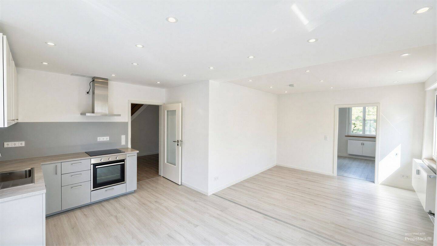 Sanierter Altbau mit Küche, Balkon und zwei Badezimmern, 91058 Erlangen (Bruck Eltersdorf Erlangen-Süd Sebaldussiedlung Tennenlohe)