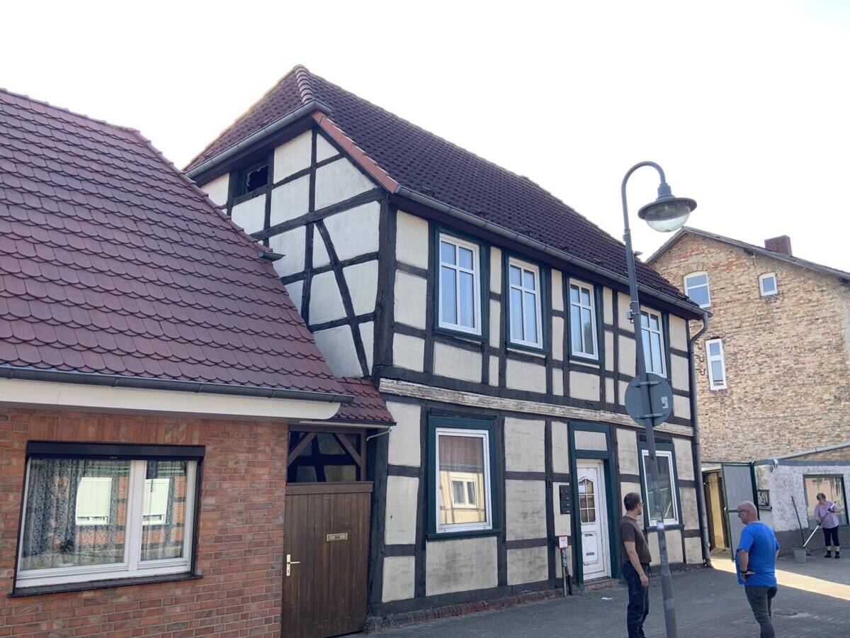 Denkmalschutz! Renovierungsbedürftiges Wohnhaus mit 4 Wohneinheiten in Neustadt-Glewe, 19306 Neustadt-Glewe