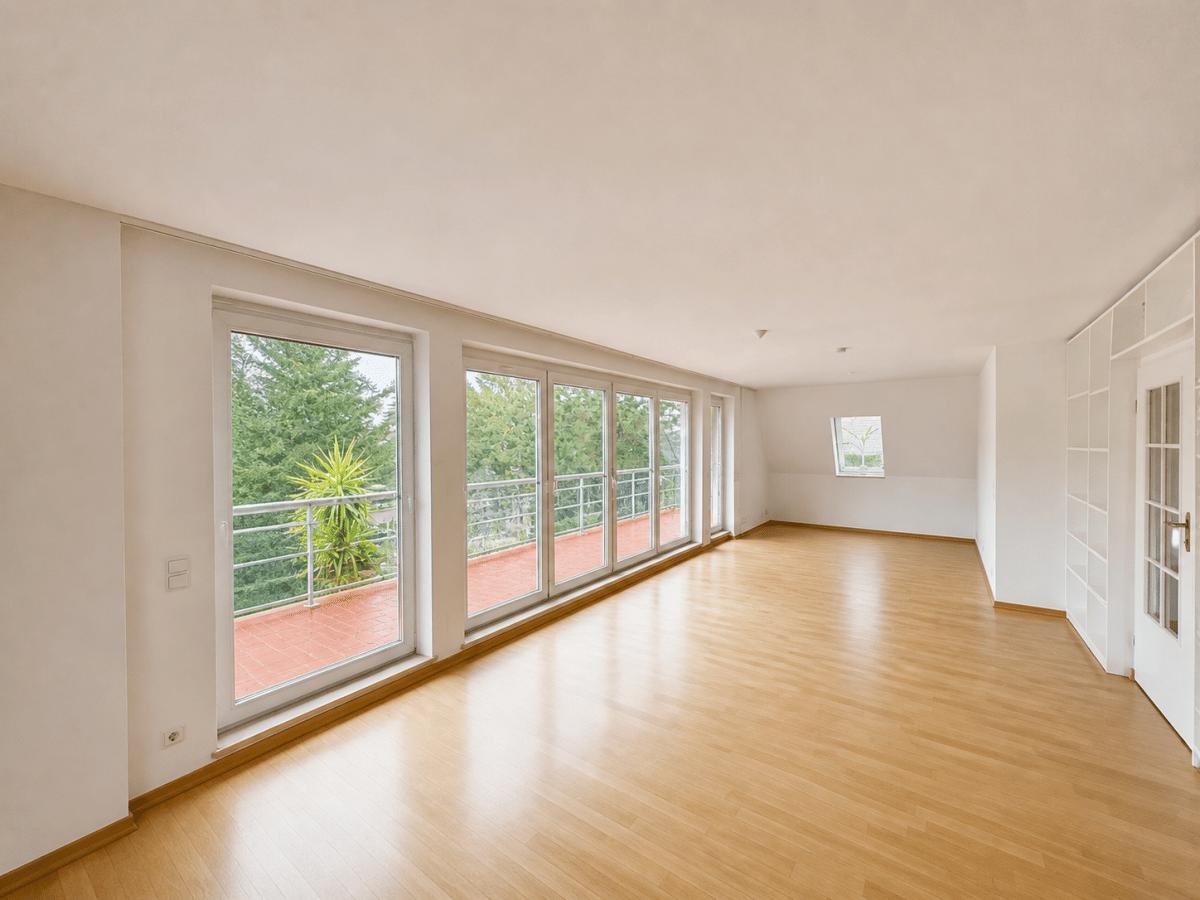 Geräumige, bezugsfreie Wohnung mit Südwest-Terrasse und KFZ-Stellplatz nahe S-Bhf Lichtenrade!, 12307 Berlin (Tempelhof-Schöneberg Lichtenrade Marienfelde)