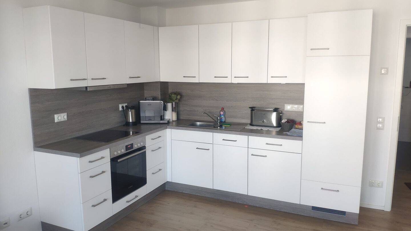 Moderne exklusive ! 2-Zi-Wohnung mit EBK , Balkon und Tiefgaragenstellplatz in Schweinfurt (Bellevue ), 97424 Schweinfurt